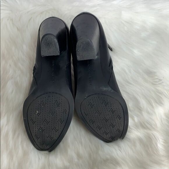 Adrienne Vittadini Beah Black Leather Booties Sz 8 - Picture 7 of 7